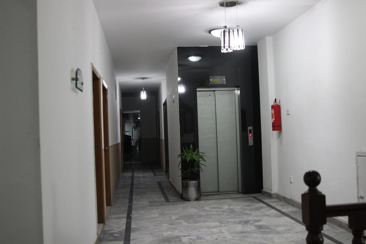 Tourist Inn Hotel Lahore Exterior photo